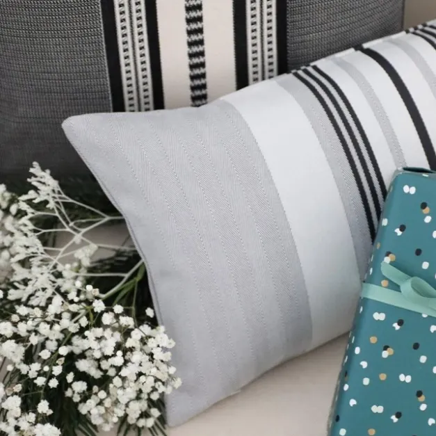 Housse de coussin Gris