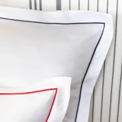 Lot de 2 taies d'oreiller avec broderie bleu foncé