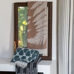 Plaid beige en cachemire et laine motif fougère